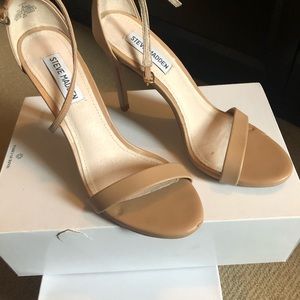 Steve Madden Natural tan heels